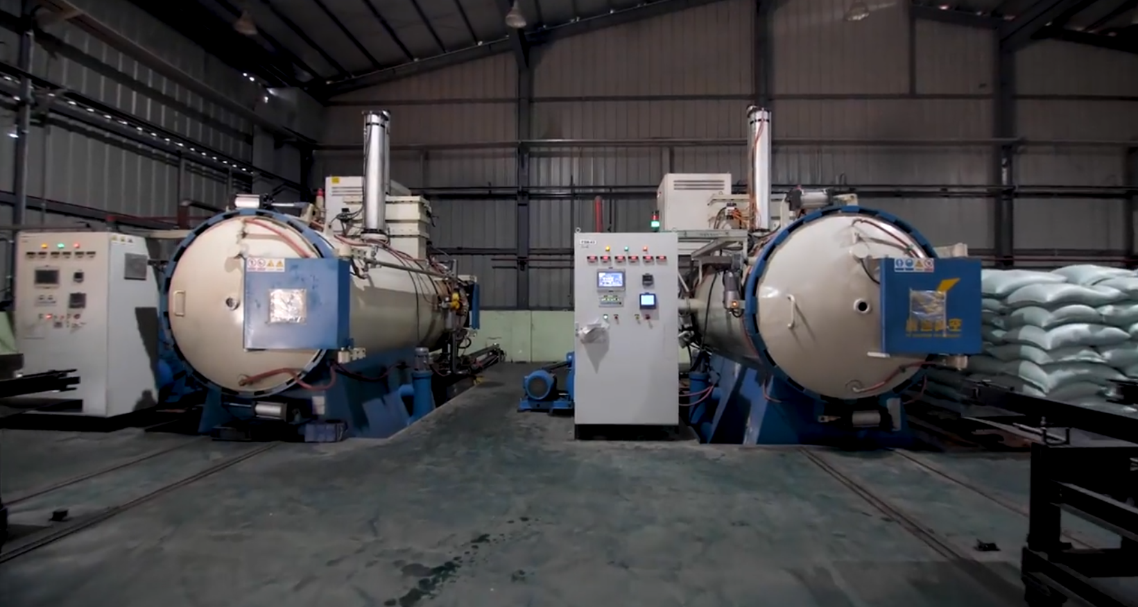 Heat-Treatment-Machine.webp